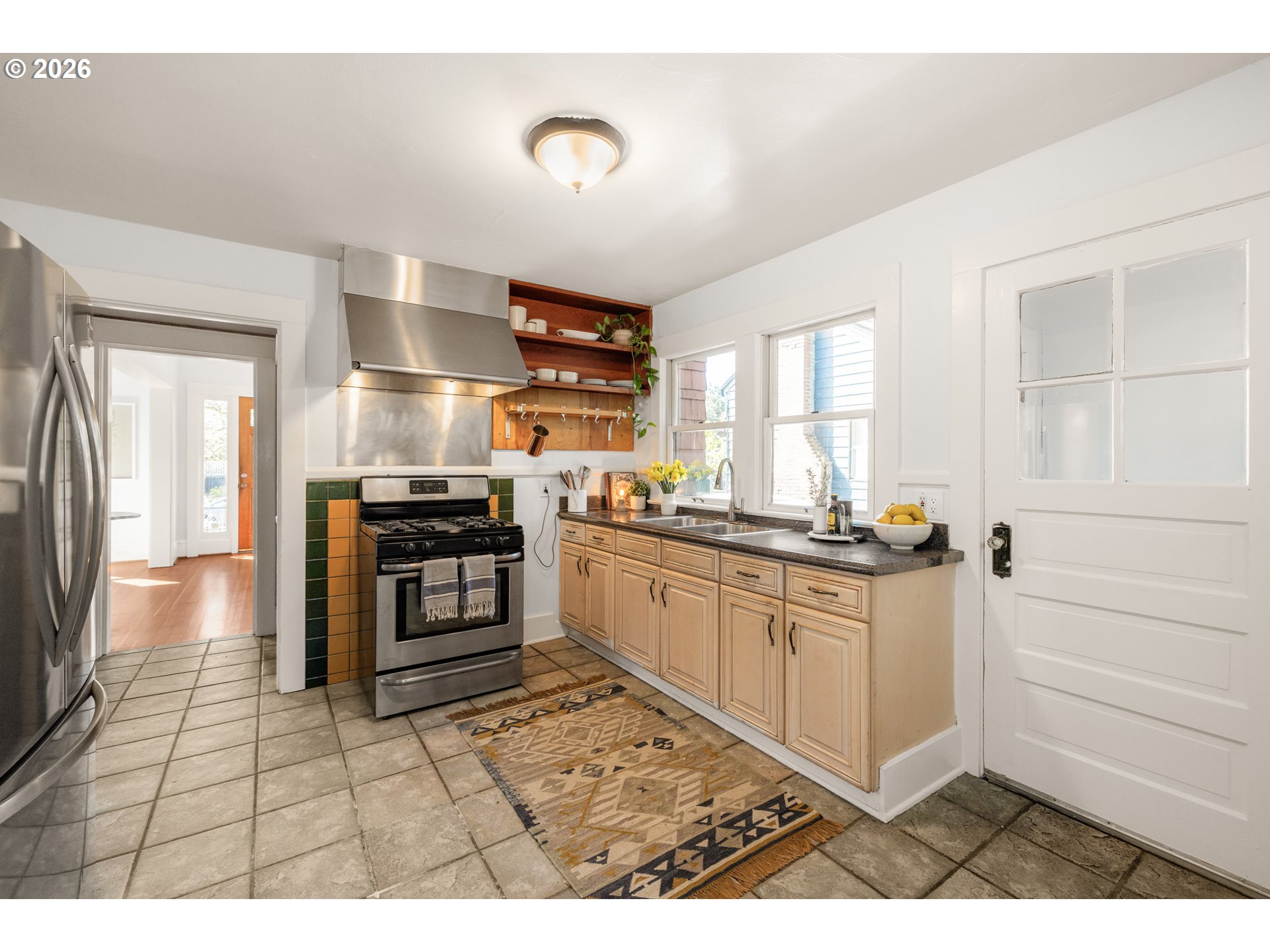 5116 Northeast 15th Avenue Portland, OR 97211 - Photo 14 of 47