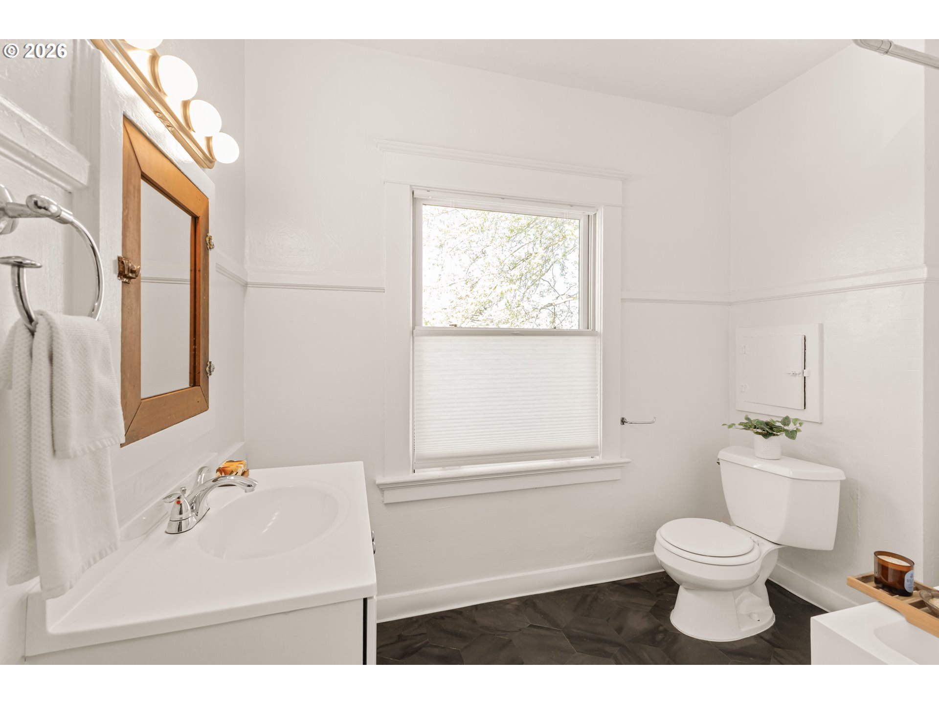 5116 Northeast 15th Avenue Portland, OR 97211 - Photo 29 of 47