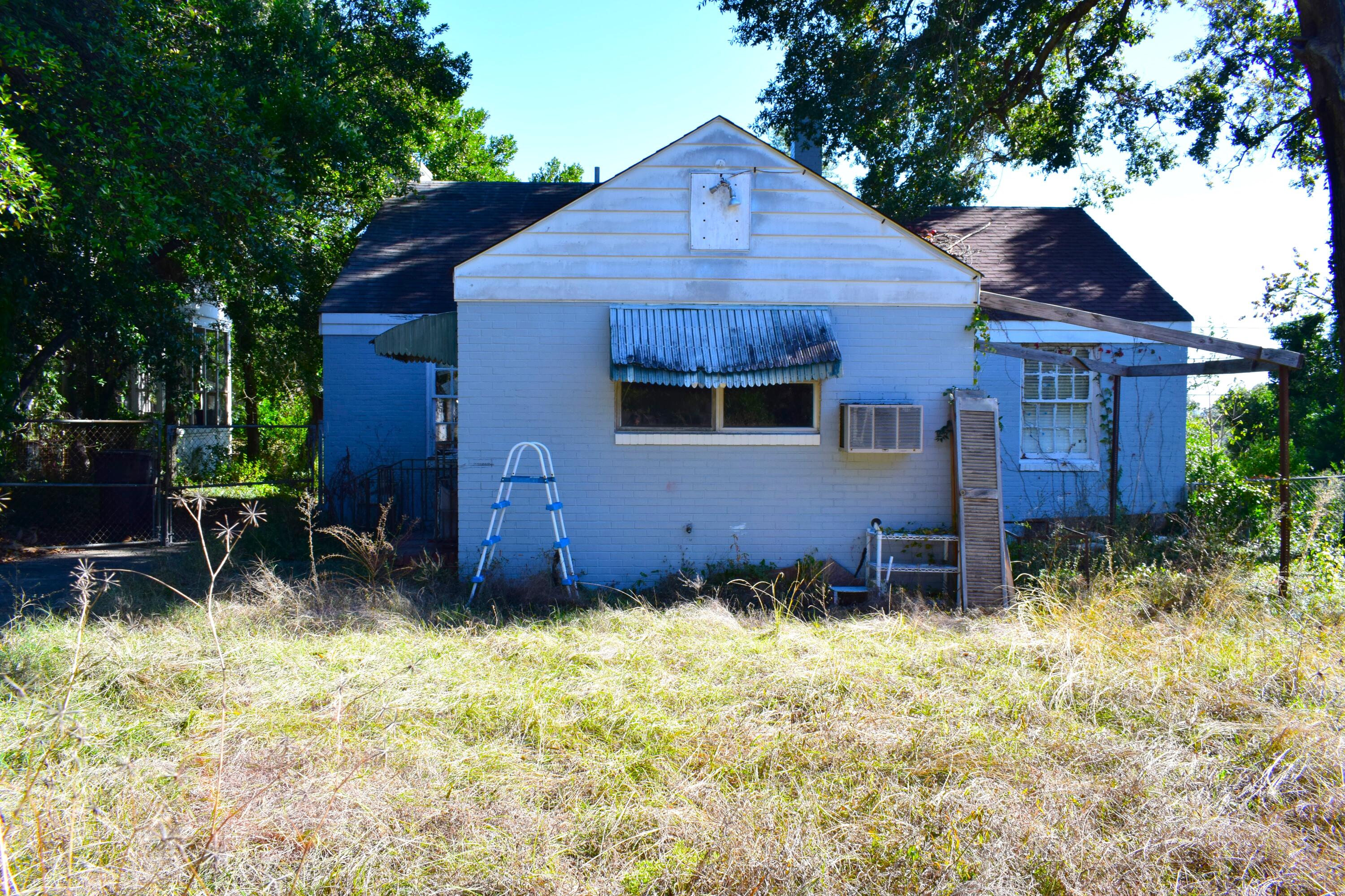 1437 Troupe Street Augusta, GA 30904 - Photo 4 of 17 DSC_0052