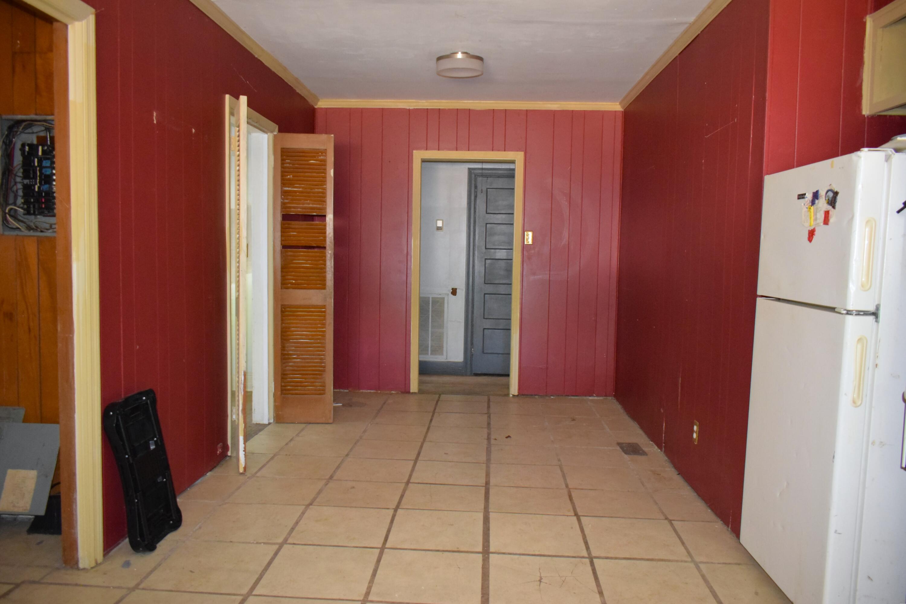 1437 Troupe Street Augusta, GA 30904 - Photo 6 of 17 DSC_0056