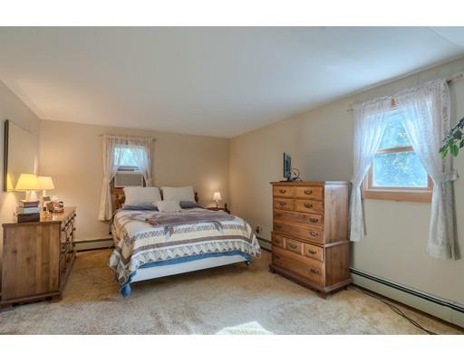 18 Beach Point Road Lancaster, MA 01523 - Photo 27 of 35