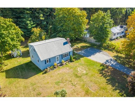 18 Beach Point Road Lancaster, MA 01523 - Photo 3 of 35