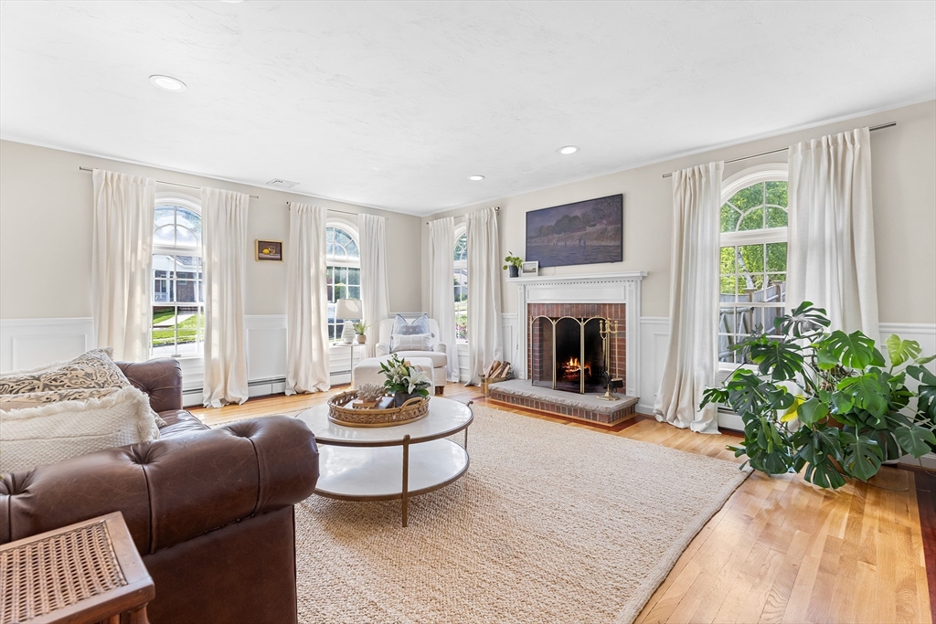 38 Thoreau Circle Beverly, MA 01915 - Photo 11 of 41