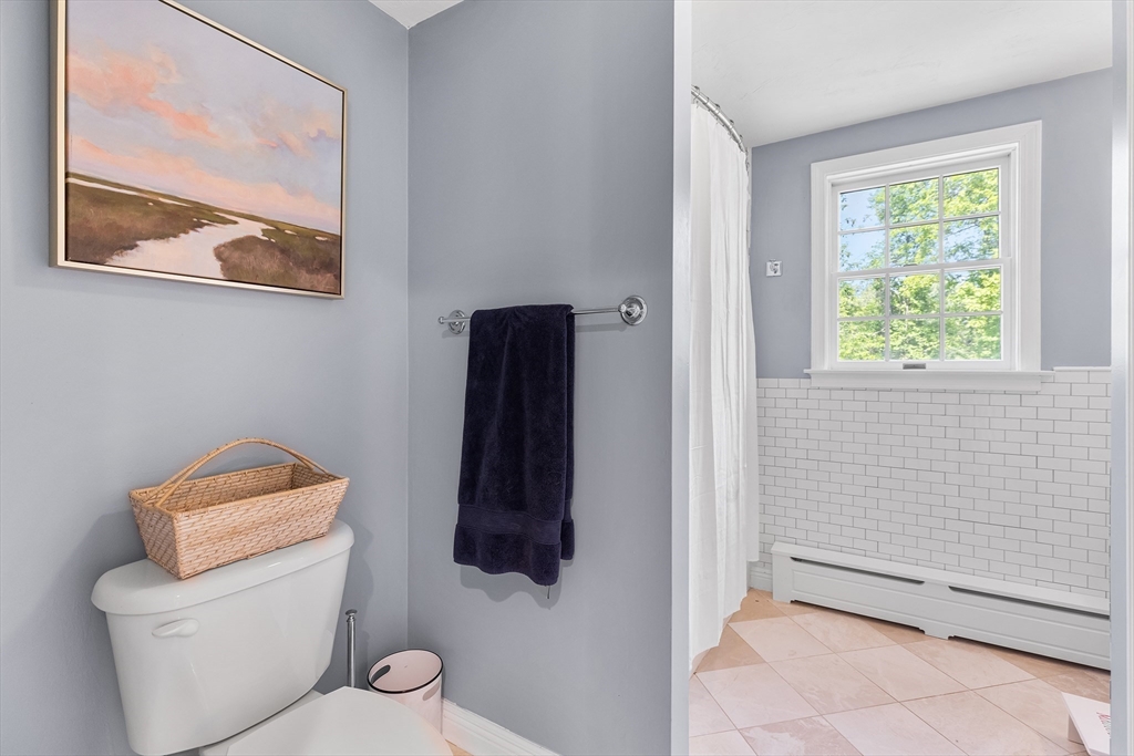 38 Thoreau Circle Beverly, MA 01915 - Photo 19 of 41