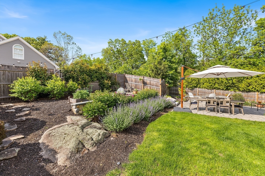 38 Thoreau Circle Beverly, MA 01915 - Photo 31 of 41