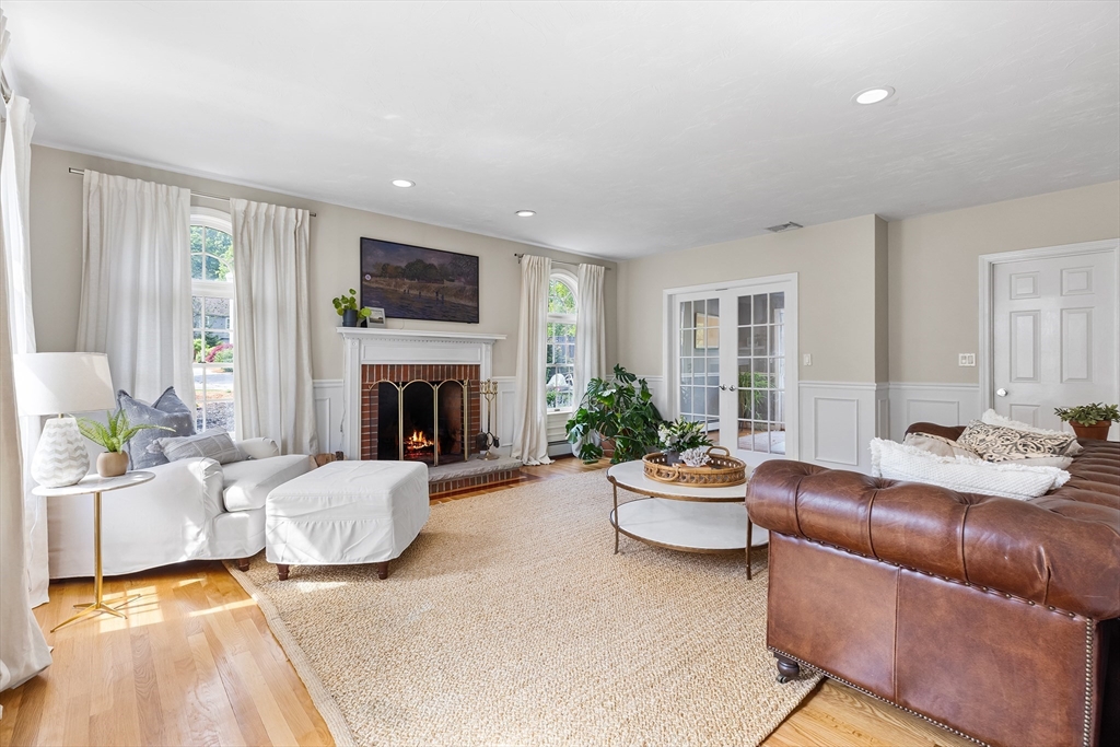 38 Thoreau Circle Beverly, MA 01915 - Photo 9 of 41