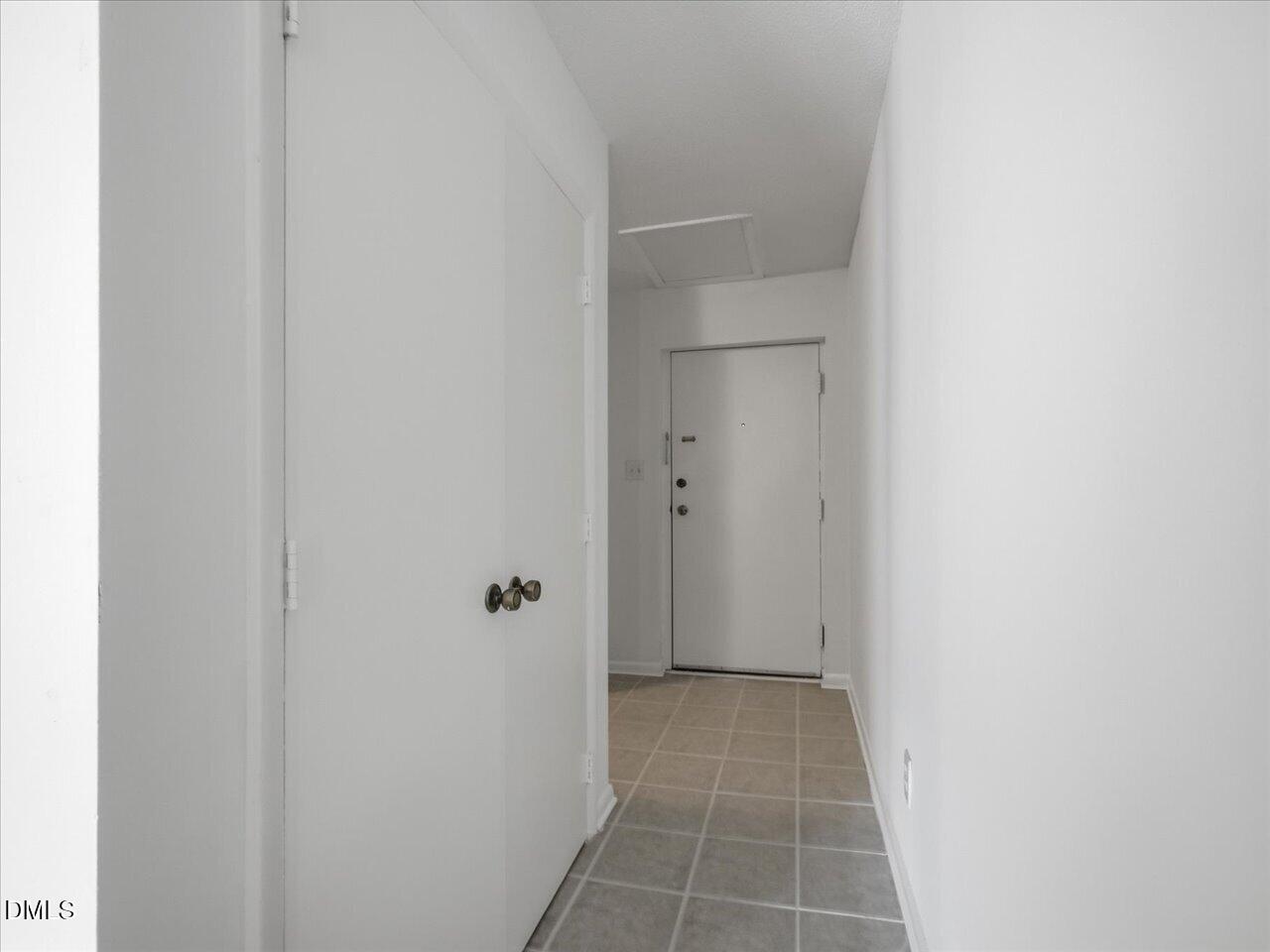 618 Pine Ridge Place Raleigh, NC 27609 - Photo 10 of 41 08-Entry