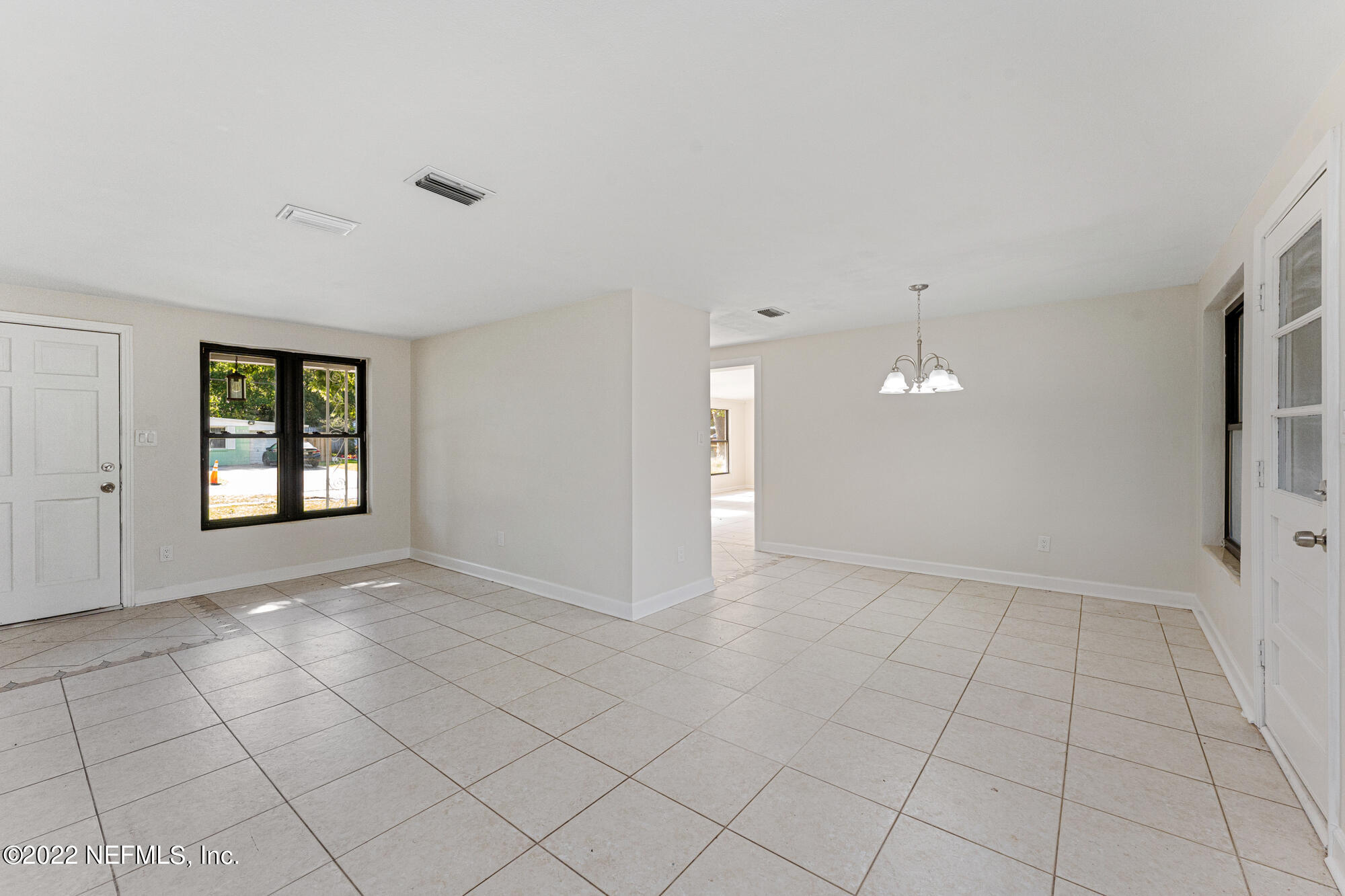 4247 Glenview Road Jacksonville, FL 32207 - Photo 6 of 27 4247 Glenview Rd Edit-6