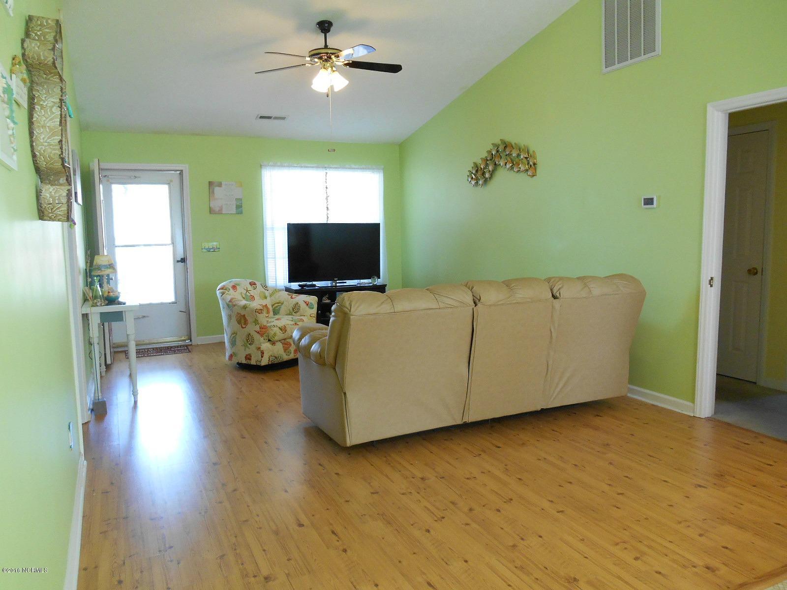 1384 Longleaf Road Southport, NC 28461 - Photo 7 of 20 DSCN0850