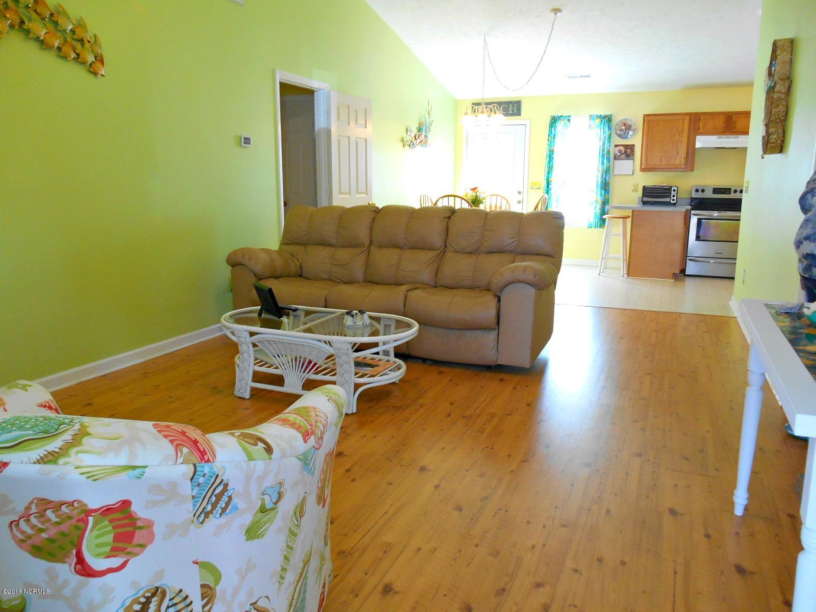 1384 Longleaf Road Southport, NC 28461 - Photo 8 of 20 DSCN0853