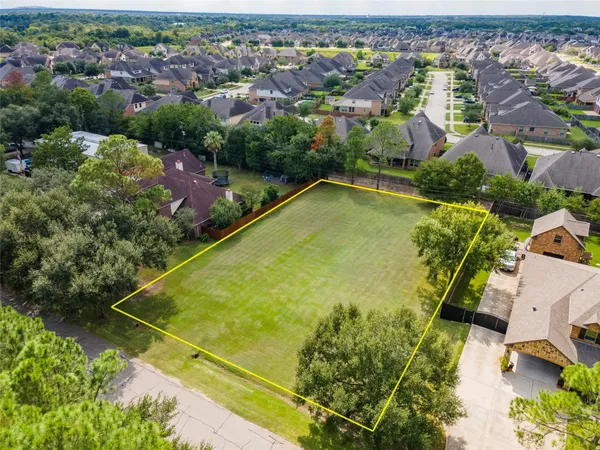 $268,000 | 2930 Massengale Lane, Webster, TX 77598