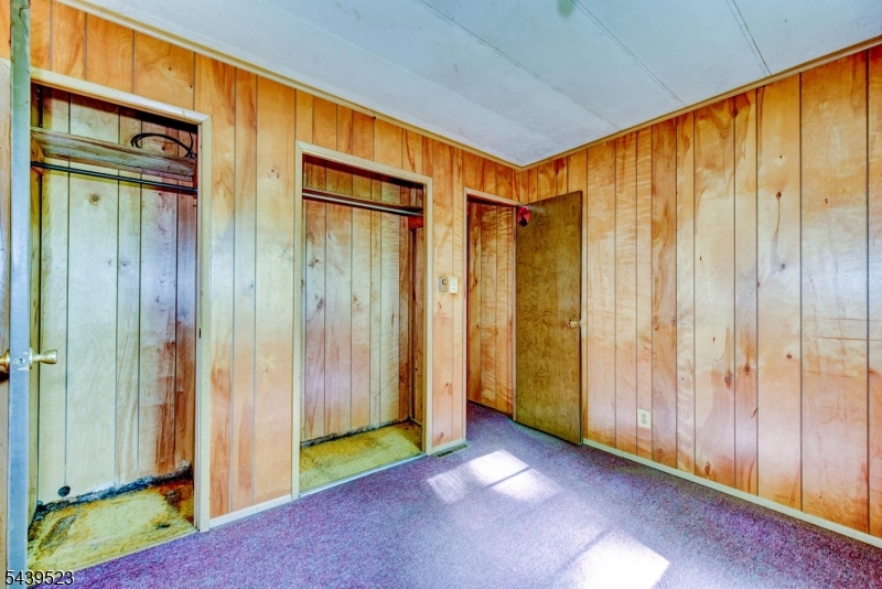 77 Sand Pond Road Hamburg, NJ 07419 - Photo 25 of 44