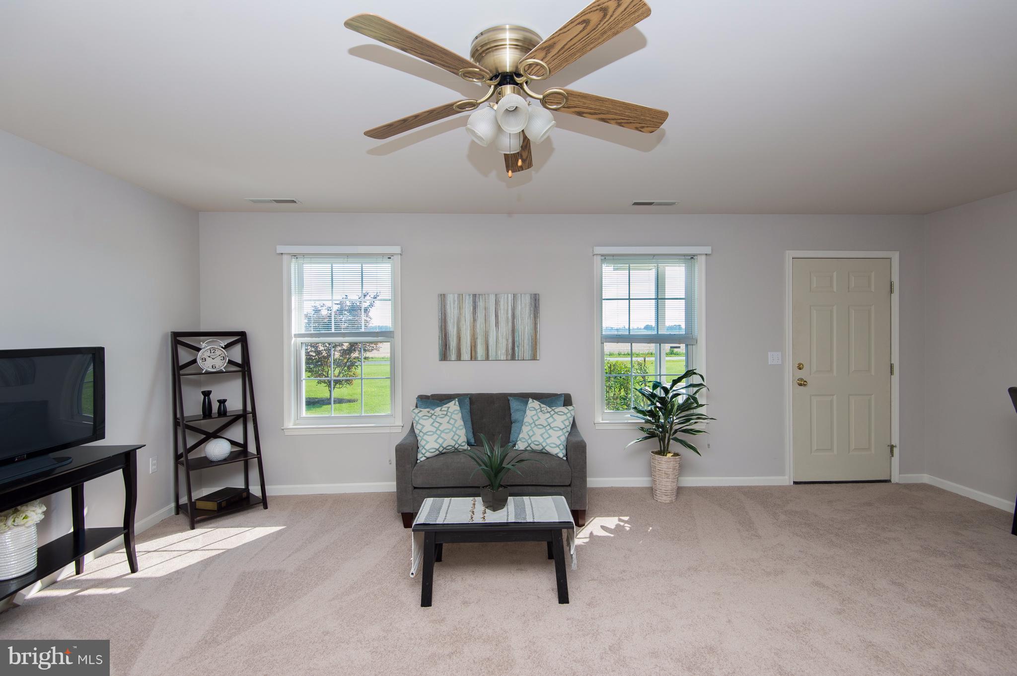 5794 Bell Creek Road Preston, MD 21655 - Photo 9 of 20 Living Room