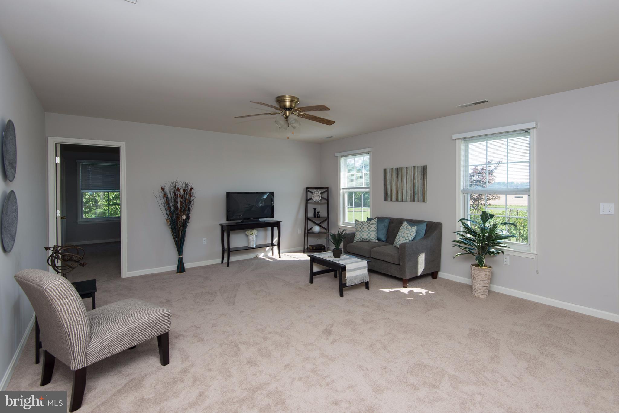5794 Bell Creek Road Preston, MD 21655 - Photo 10 of 20 Living Room