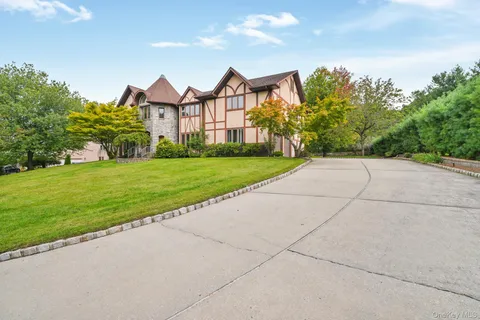 $1,500,000 | 47 Westchester View Lane, White Plains, NY 10607