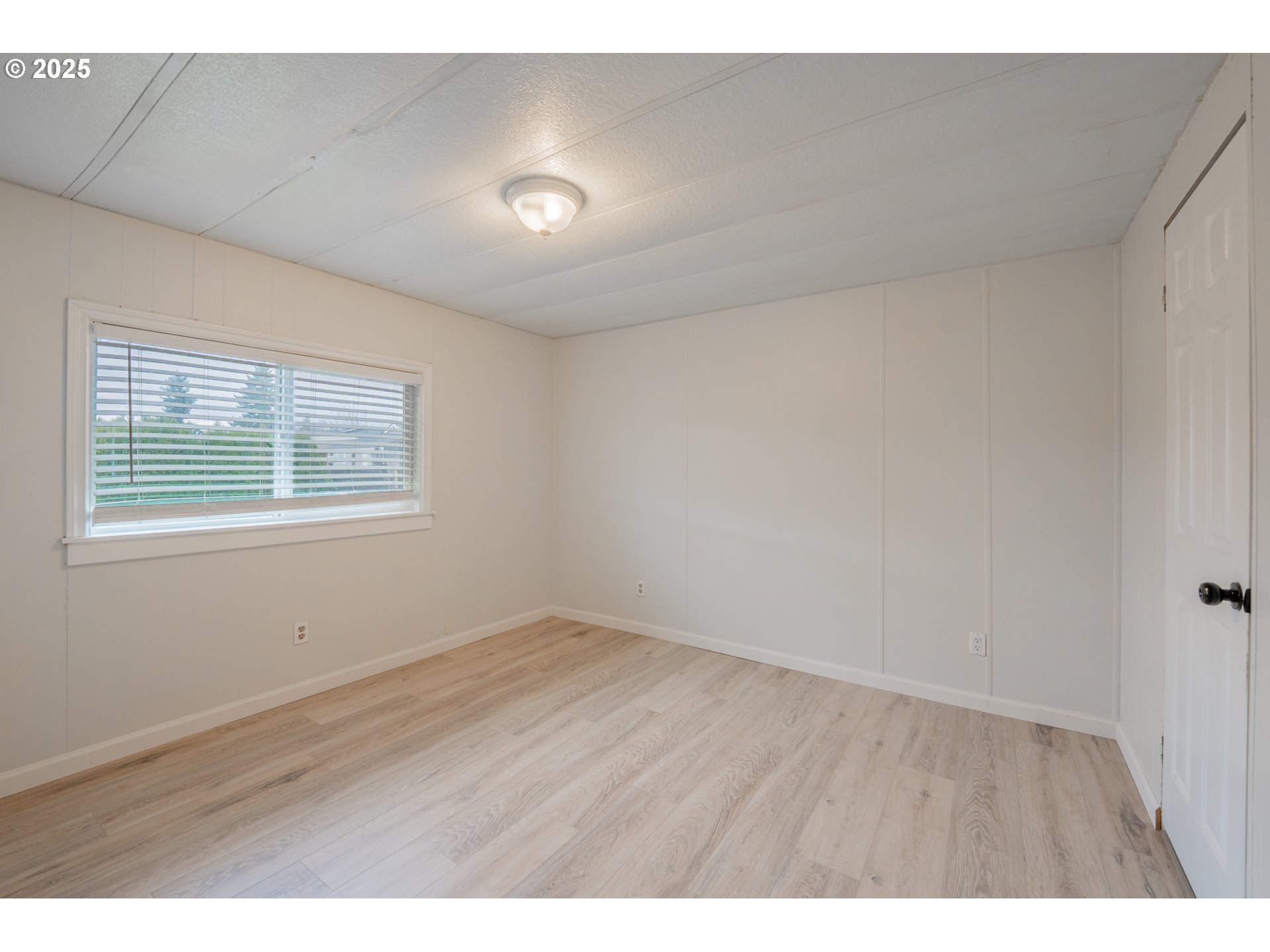 3289 Ash Street, Unit 61 Hubbard, OR 97032 - Photo 13 of 24