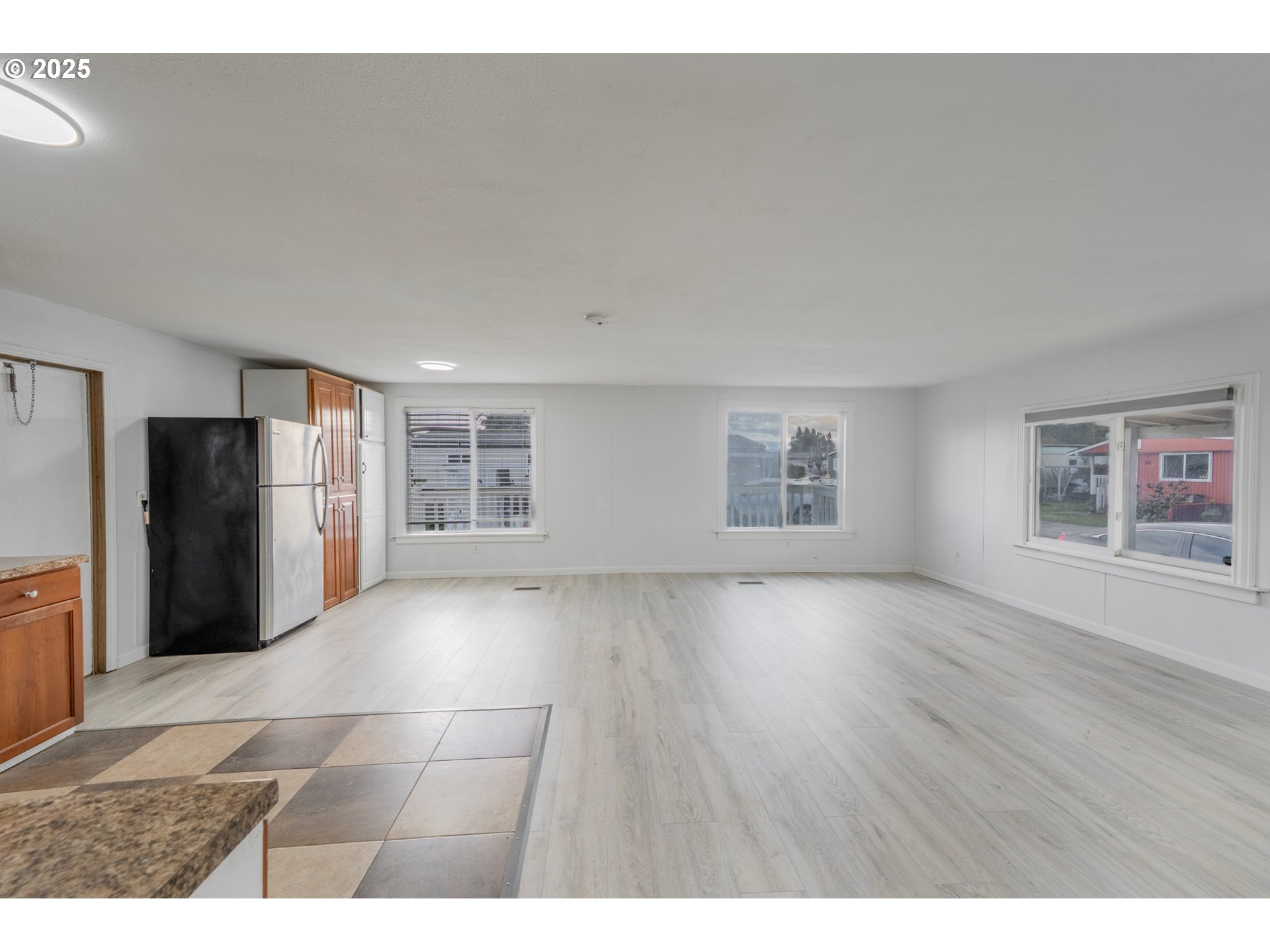 3289 Ash Street, Unit 61 Hubbard, OR 97032 - Photo 3 of 24