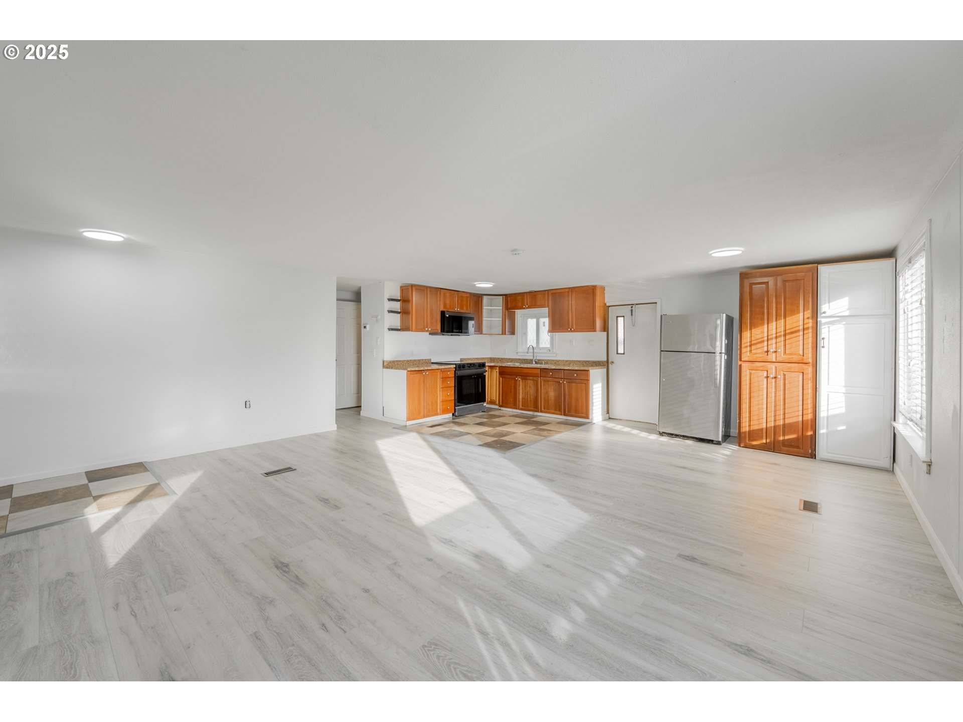 3289 Ash Street, Unit 61 Hubbard, OR 97032 - Photo 6 of 24