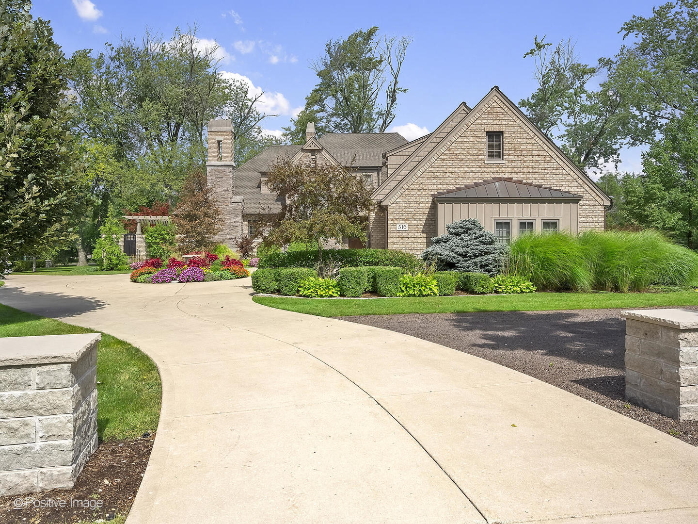 516 Ridgemoor Drive Willowbrook, IL 60527 - Photo 1 of 34