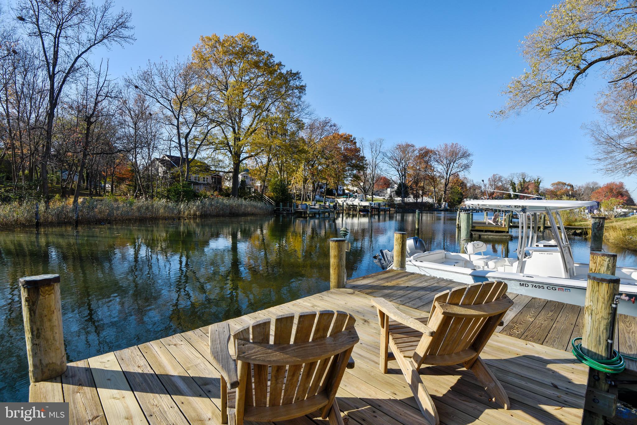 3946 Cove Road Edgewater, MD 21037 - Photo 4 of 52 HAVE A SEAT AND JUST RELAX!