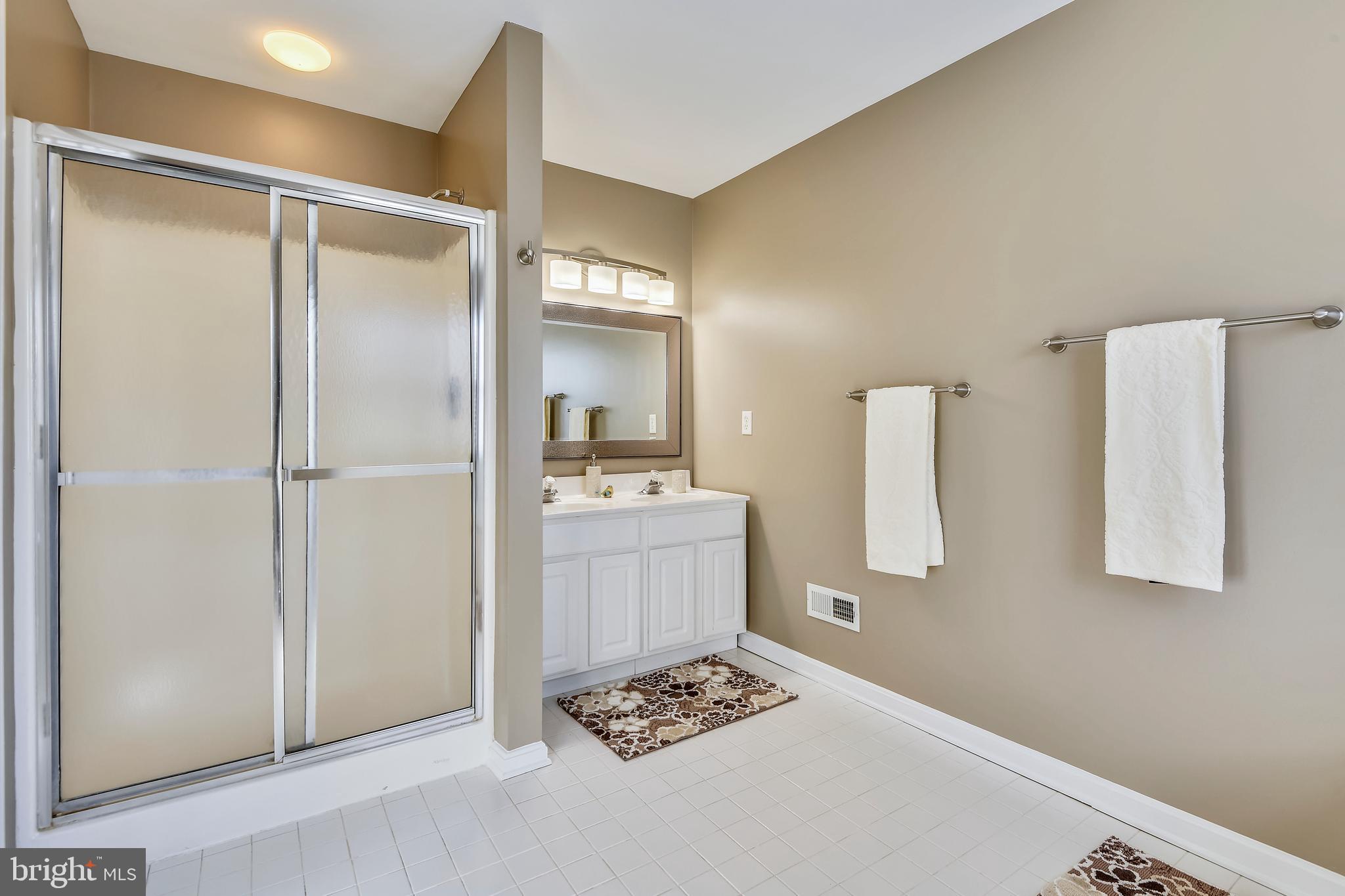 3946 Cove Road Edgewater, MD 21037 - Photo 38 of 52 MASTER BATH WITH SEPARATE SHOWER