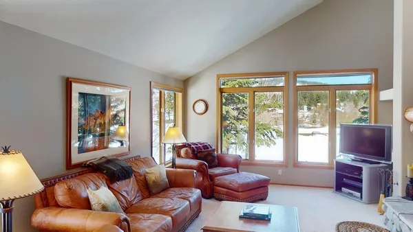 $1,790,000 | 745 Fairway Circle, Unit 745, Mammoth Lakes, CA 93546