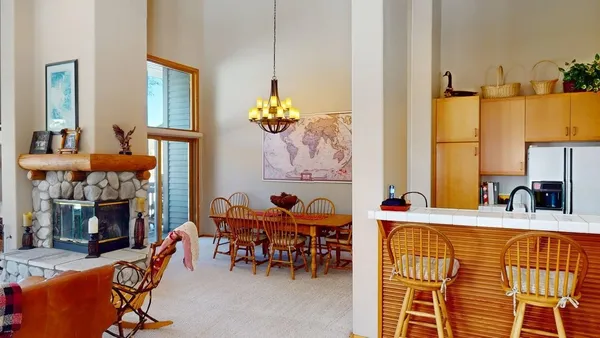 $1,790,000 | 745 Fairway Circle, Unit 745, Mammoth Lakes, CA 93546