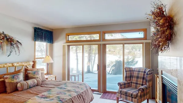 $1,790,000 | 745 Fairway Circle, Unit 745, Mammoth Lakes, CA 93546