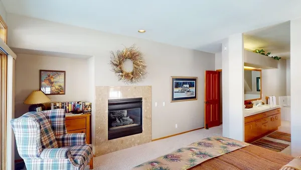 $1,790,000 | 745 Fairway Circle, Unit 745, Mammoth Lakes, CA 93546