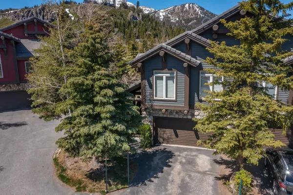 $1,790,000 | 745 Fairway Circle, Unit 745, Mammoth Lakes, CA 93546