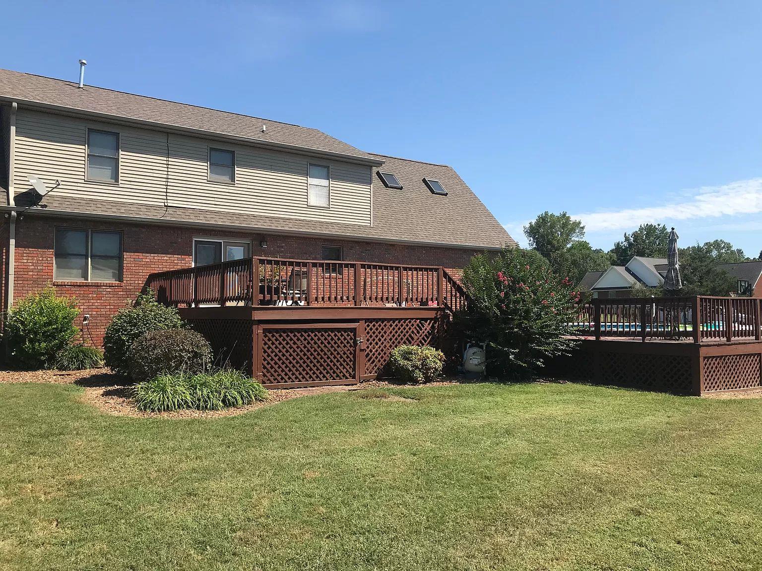 1701 Carter Road Decherd, TN 37324 - Photo 24 of 25 Huge double level deck that's perfect for entertaining family and friends.