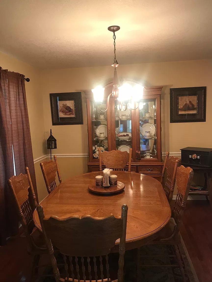 1701 Carter Road Decherd, TN 37324 - Photo 5 of 25 11x10 formal dining room has plenty of room for a large dining room suite.