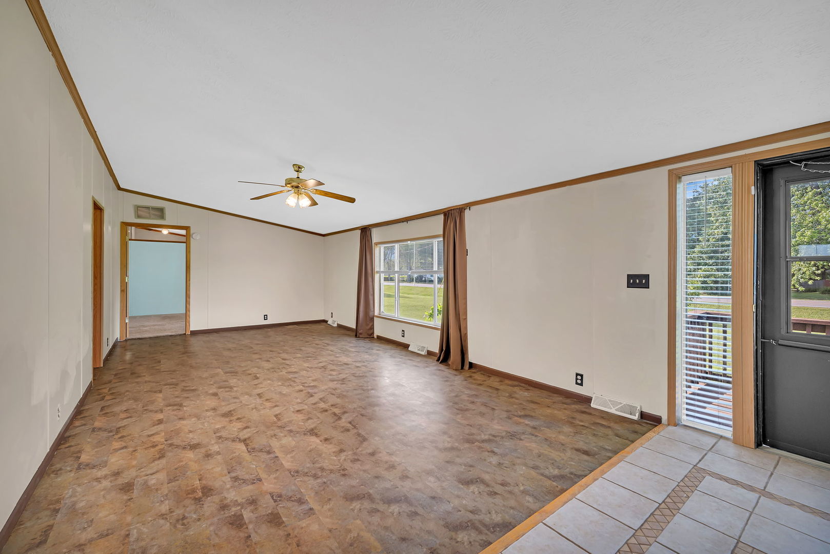 1931 North 31st Road Ottawa, IL 61350 - Photo 6 of 44