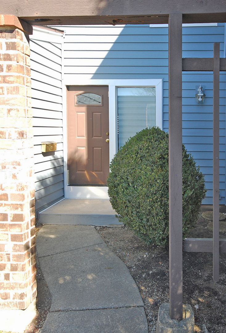465 Buckeye Drive Wheeling, IL 60090 - Photo 3 of 27