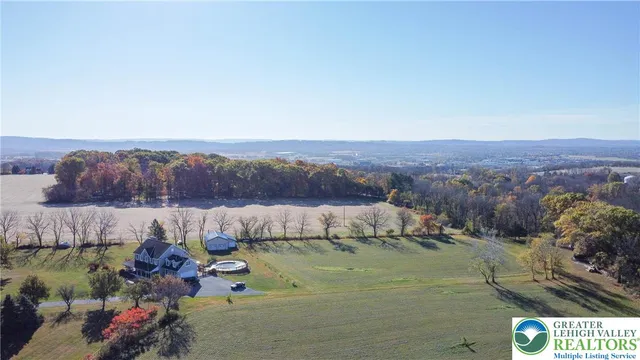 $2,100 | 654 Youngs Hill Road, Easton, PA 18040