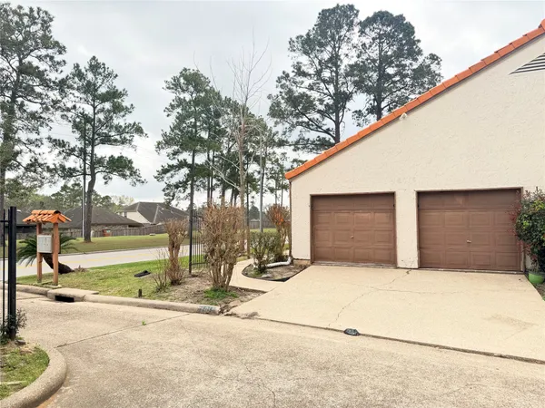 $65,000 | 16015 Golf Club Drive, Crosby, TX 77532