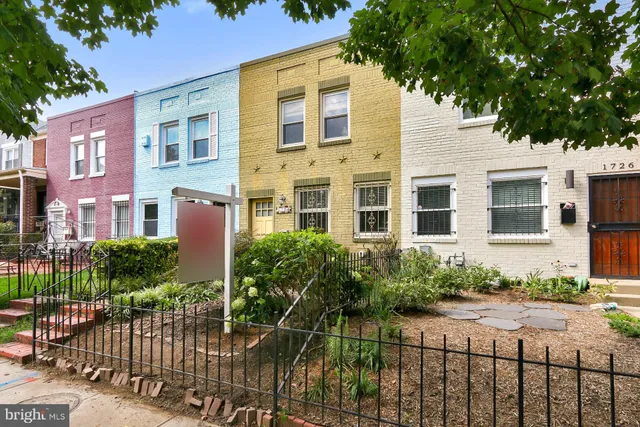 $2,900 | 1724 E Street Northeast, Washington, DC 20002