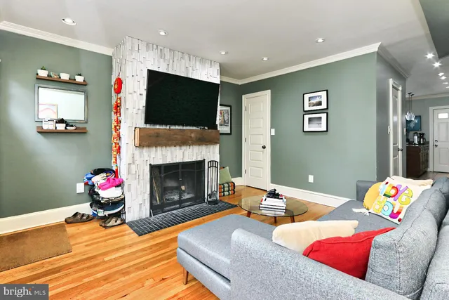 $2,900 | 1724 E Street Northeast, Washington, DC 20002