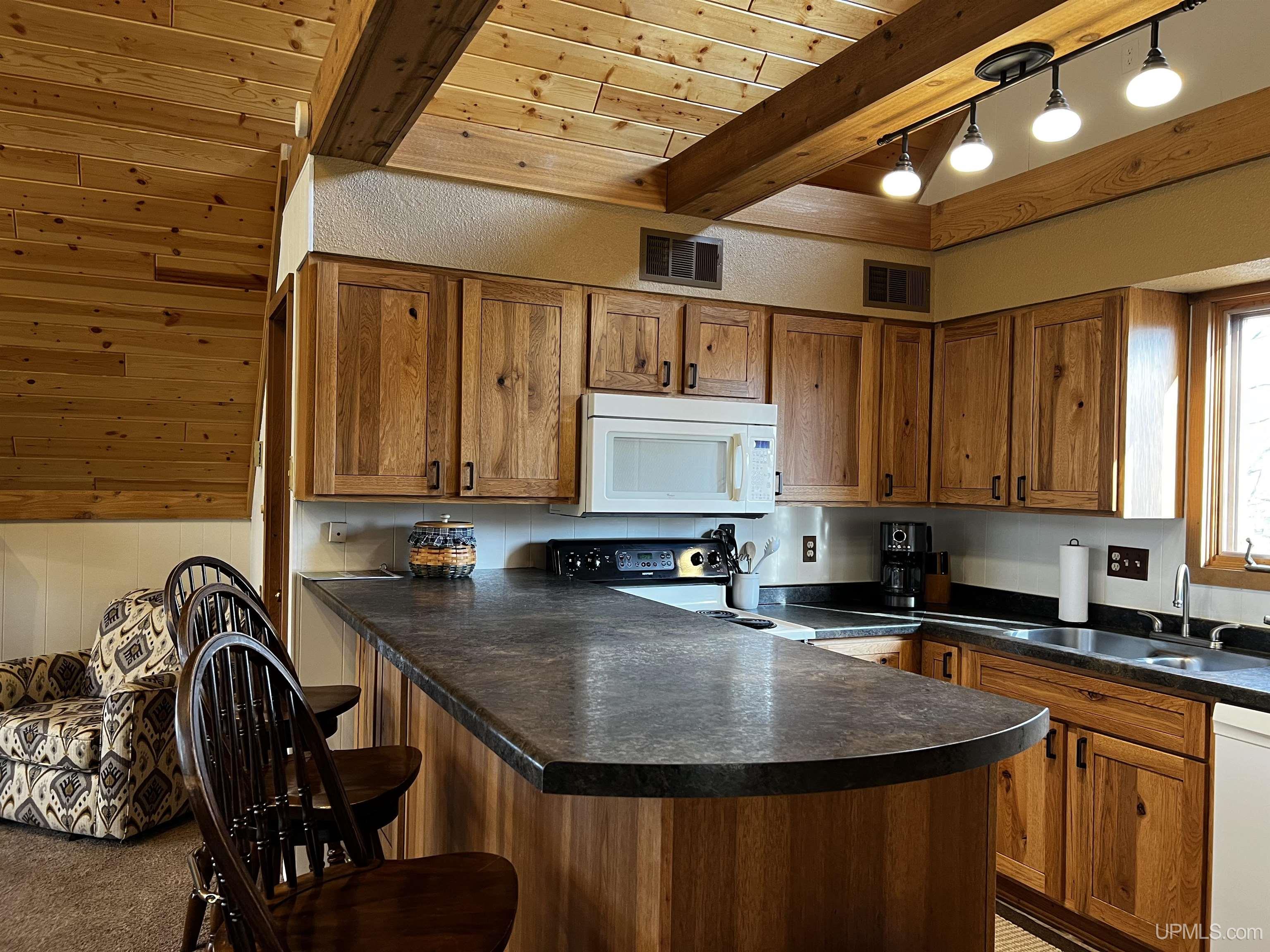 6340 Alpen Road, Unit 412 Bessemer, MI 49911 - Photo 9 of 33