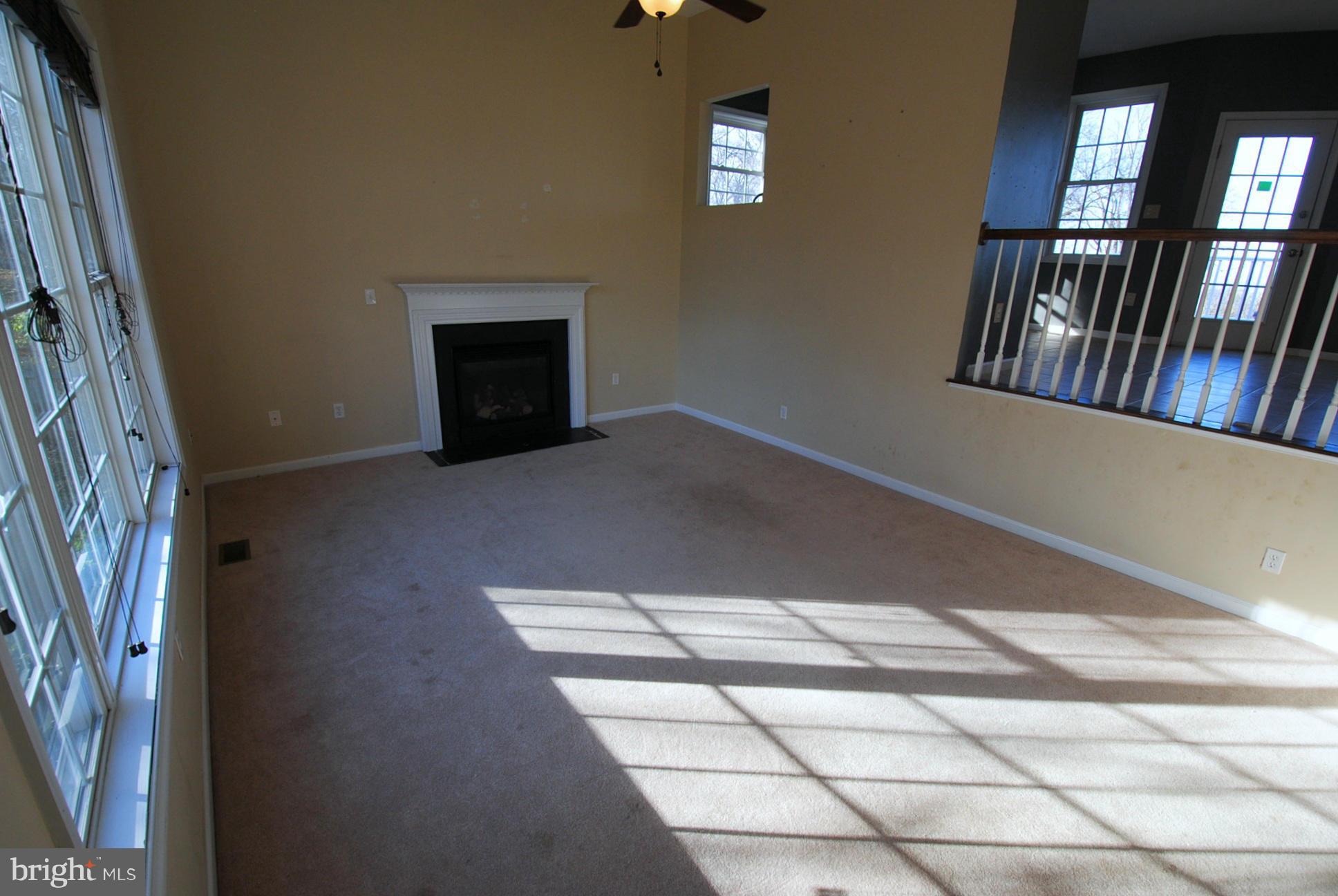 1012 Highridge Road Front Royal, VA 22630 - Photo 2 of 25 Living Room