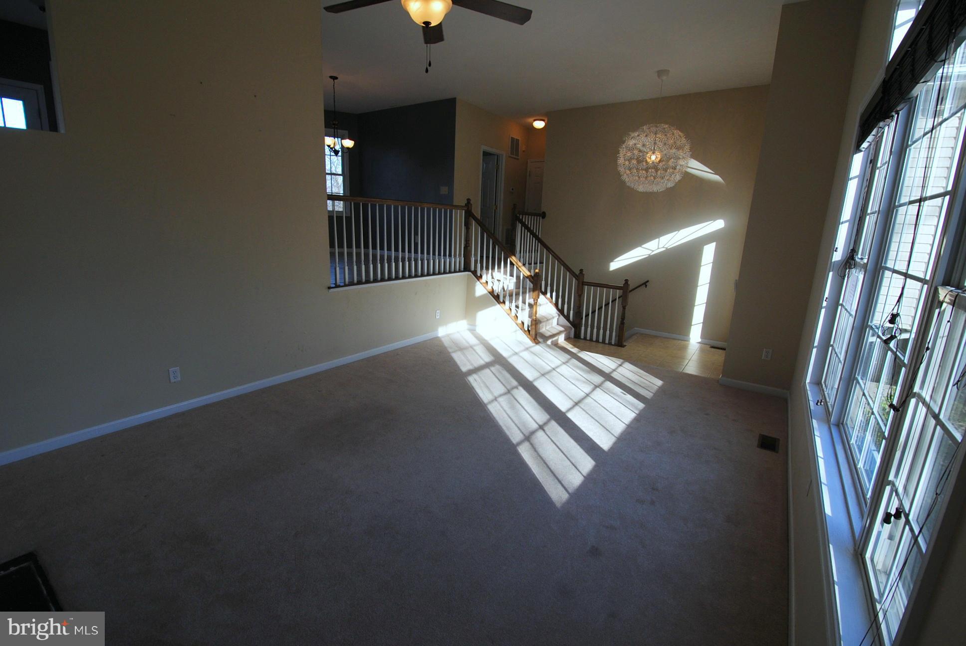 1012 Highridge Road Front Royal, VA 22630 - Photo 3 of 25 Living Room