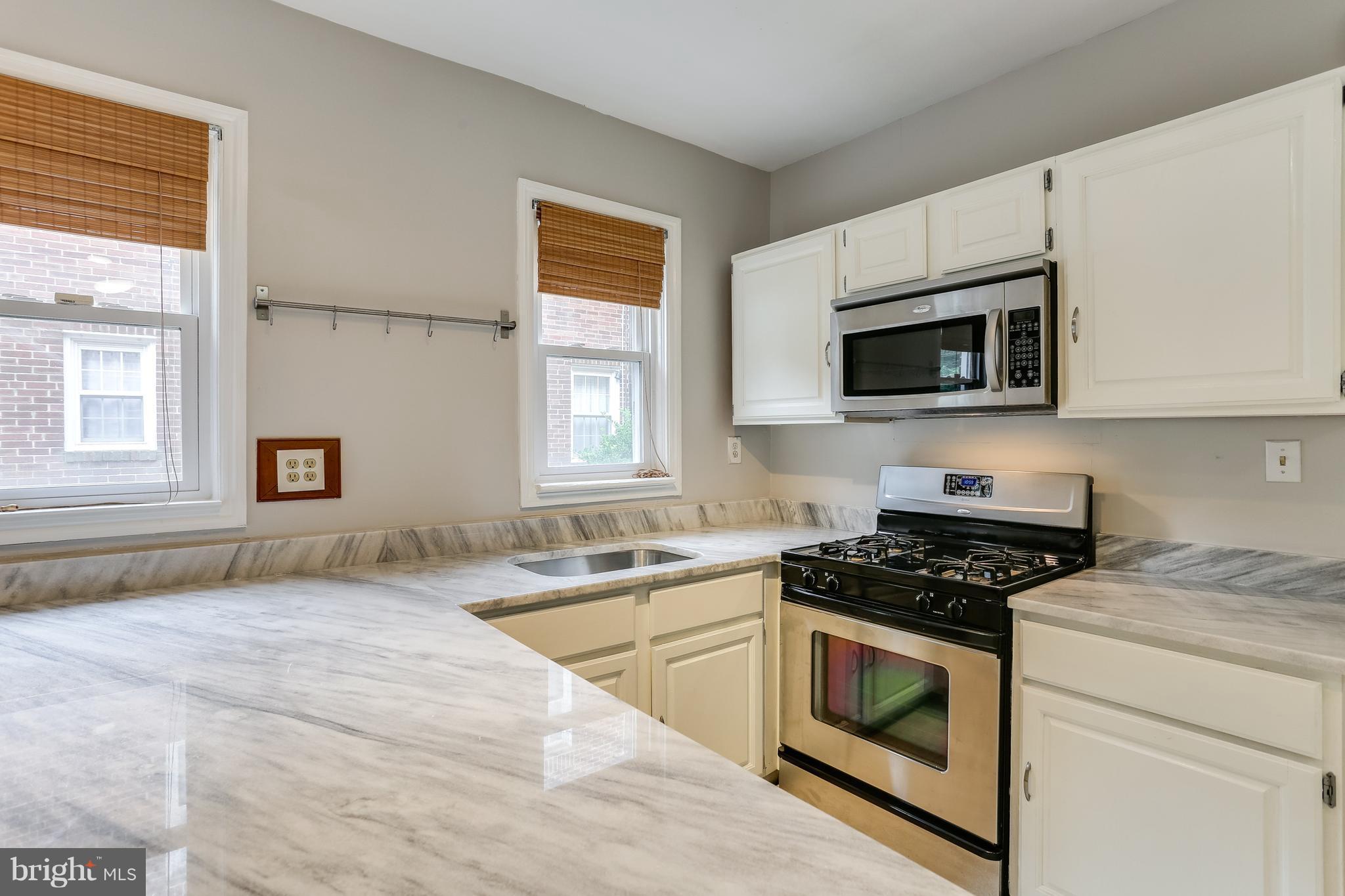 4635 Harcourt Road Baltimore, MD 21214 - Photo 7 of 23 Kitchen