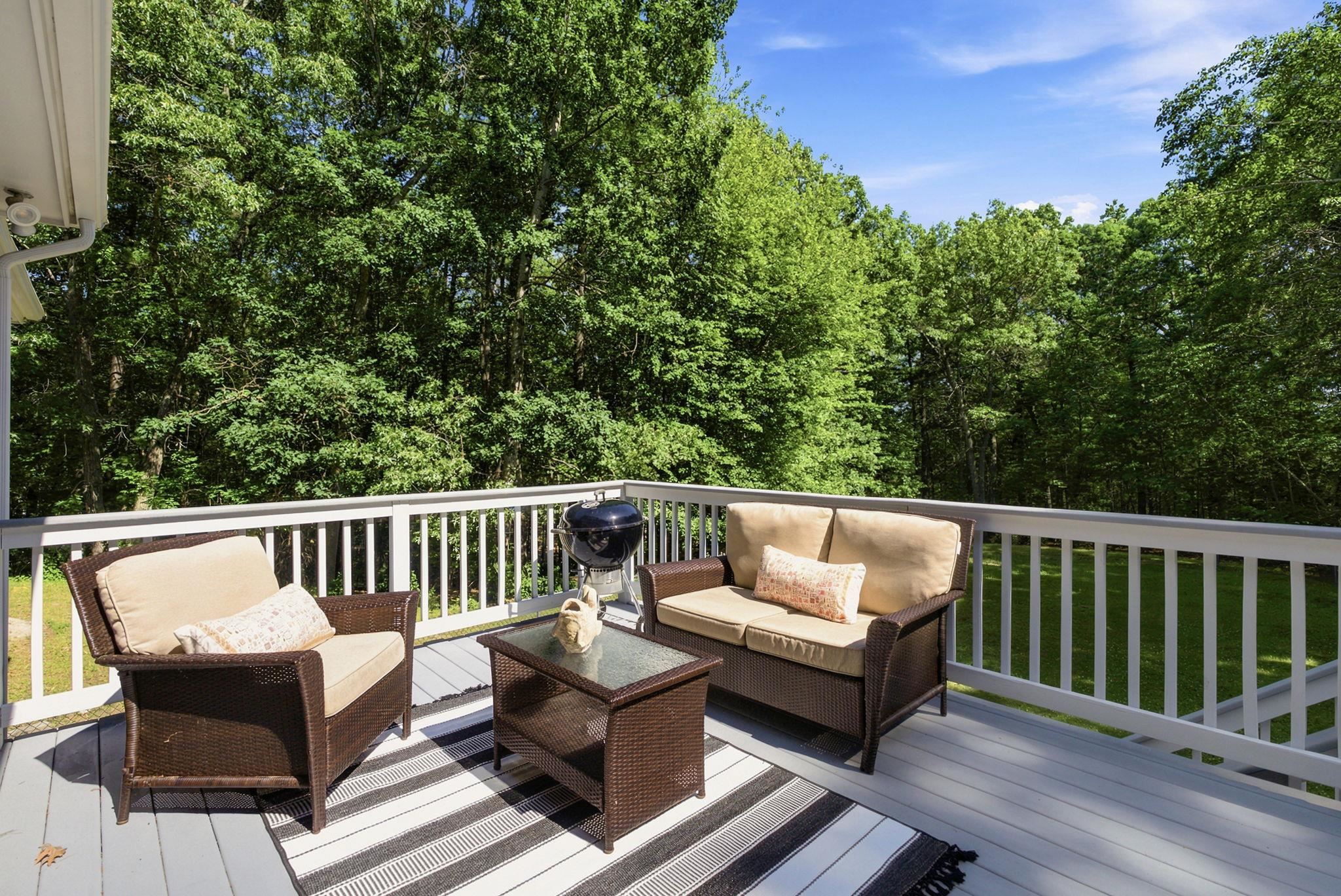 8 Netherwood Road Windham, NH 03087 - Photo 19 of 41