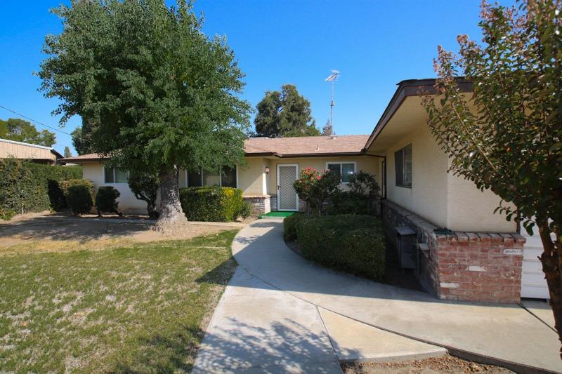 622 West Palm Avenue Reedley, CA 93654 - Photo 2 of 32 Gallery Image 2