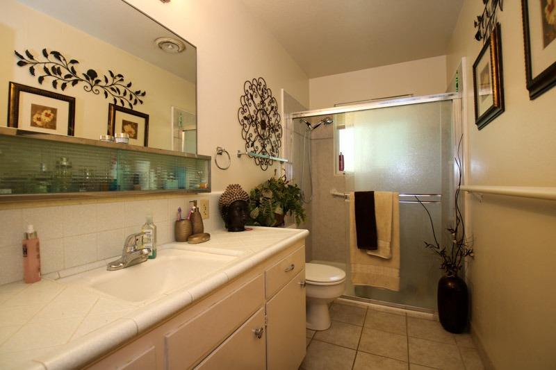 622 West Palm Avenue Reedley, CA 93654 - Photo 20 of 32 Gallery Image 20