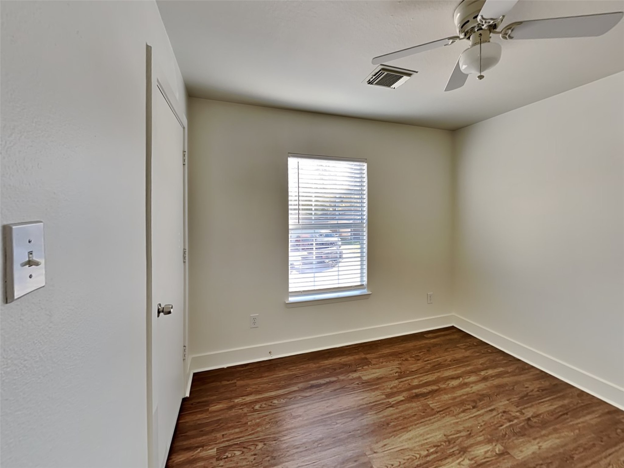817 Lightningbug Lane Conroe, TX 77301 - Photo 15 of 20
