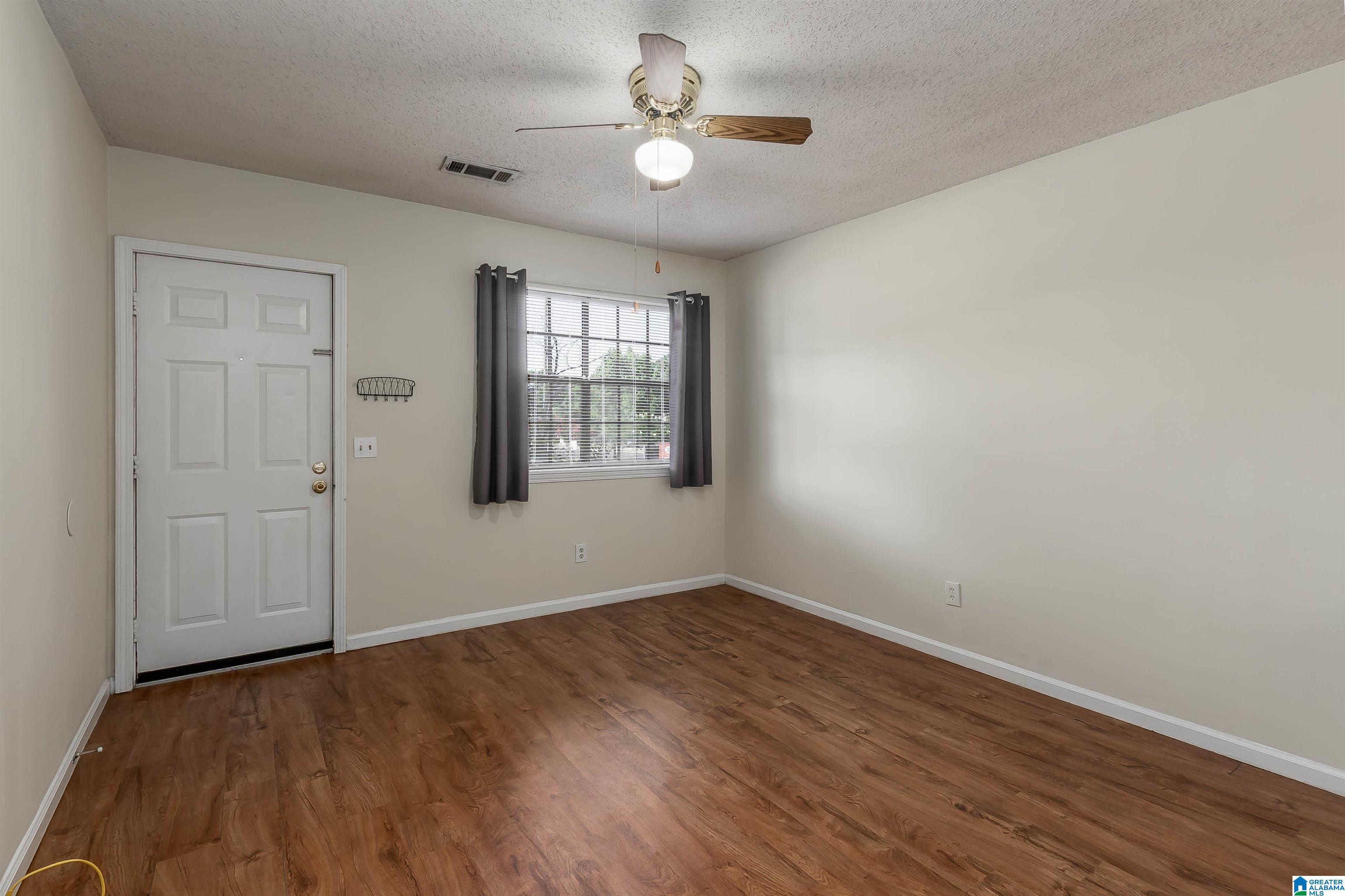 901 Hargrove Road, Unit 13C Tuscaloosa, AL 35401 - Photo 3 of 28