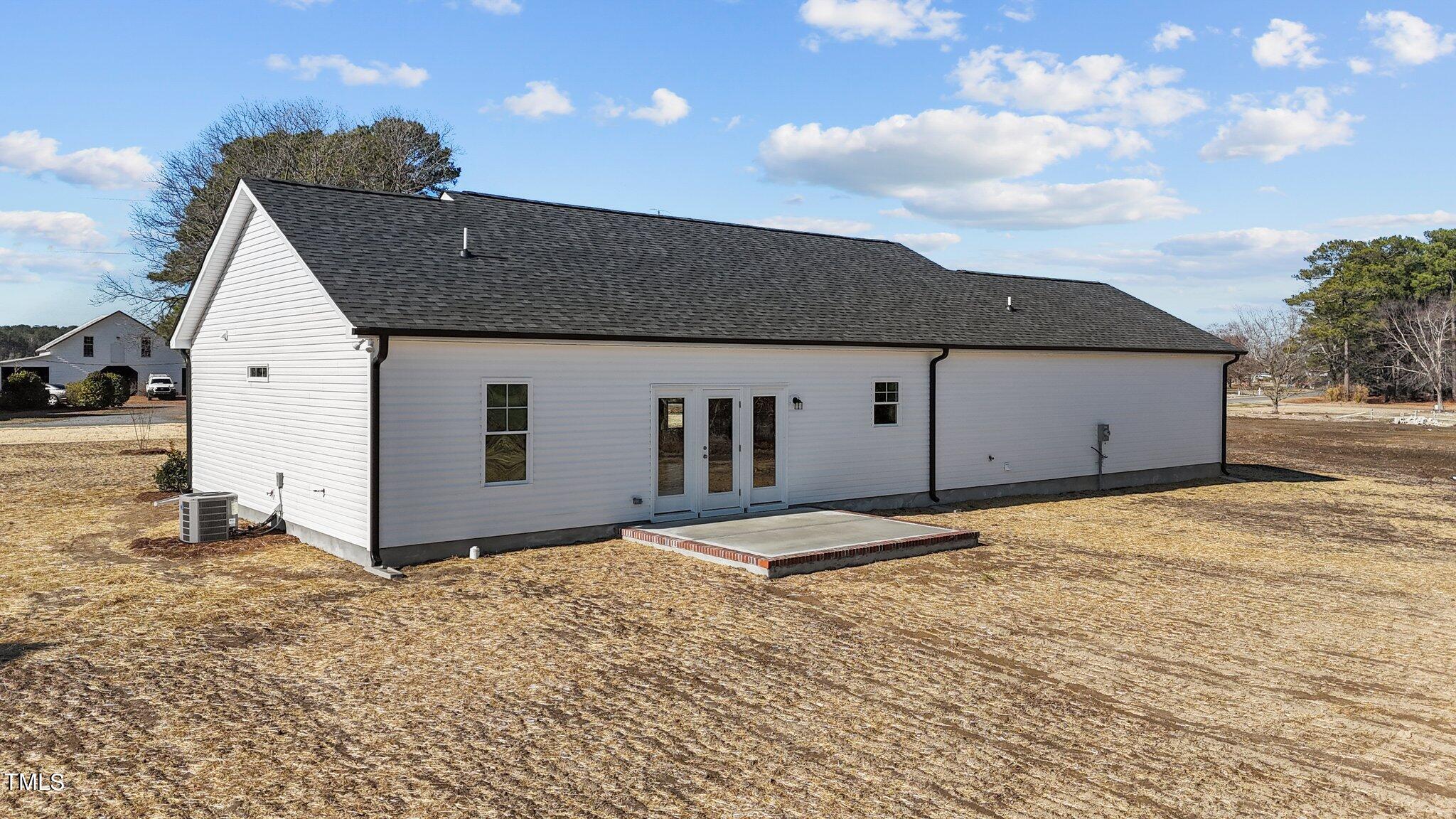 318 Fields Road Pikeville, NC 27863 - Photo 26 of 32 35-web-or-mls-Photo Dec 31 2023, 2 05 20