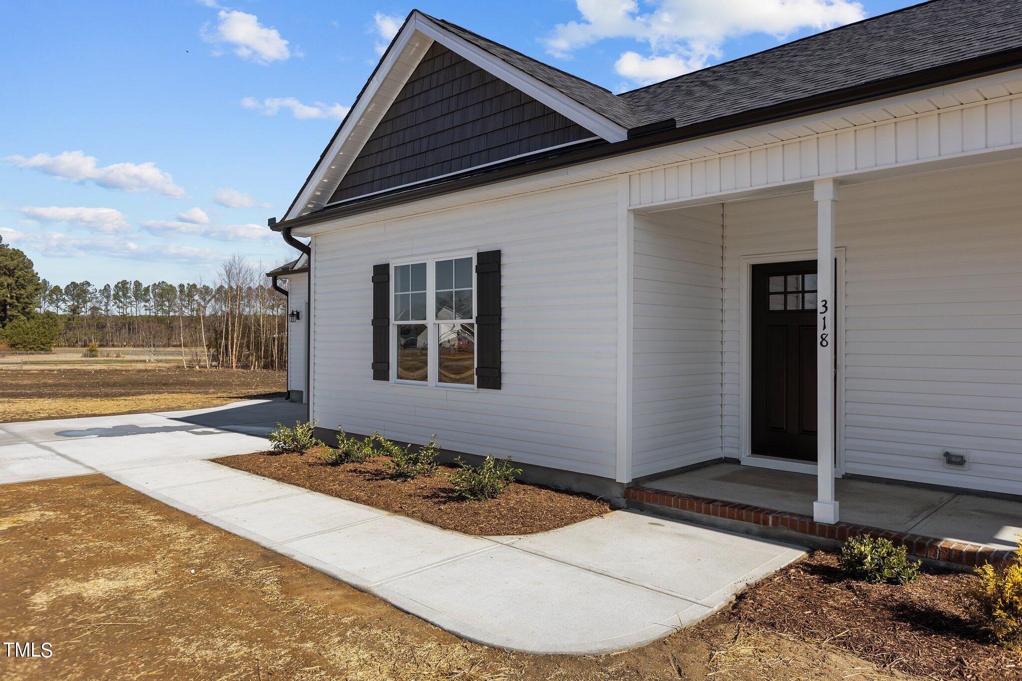 318 Fields Road Pikeville, NC 27863 - Photo 4 of 32 5-web-or-mls-IMGL9491