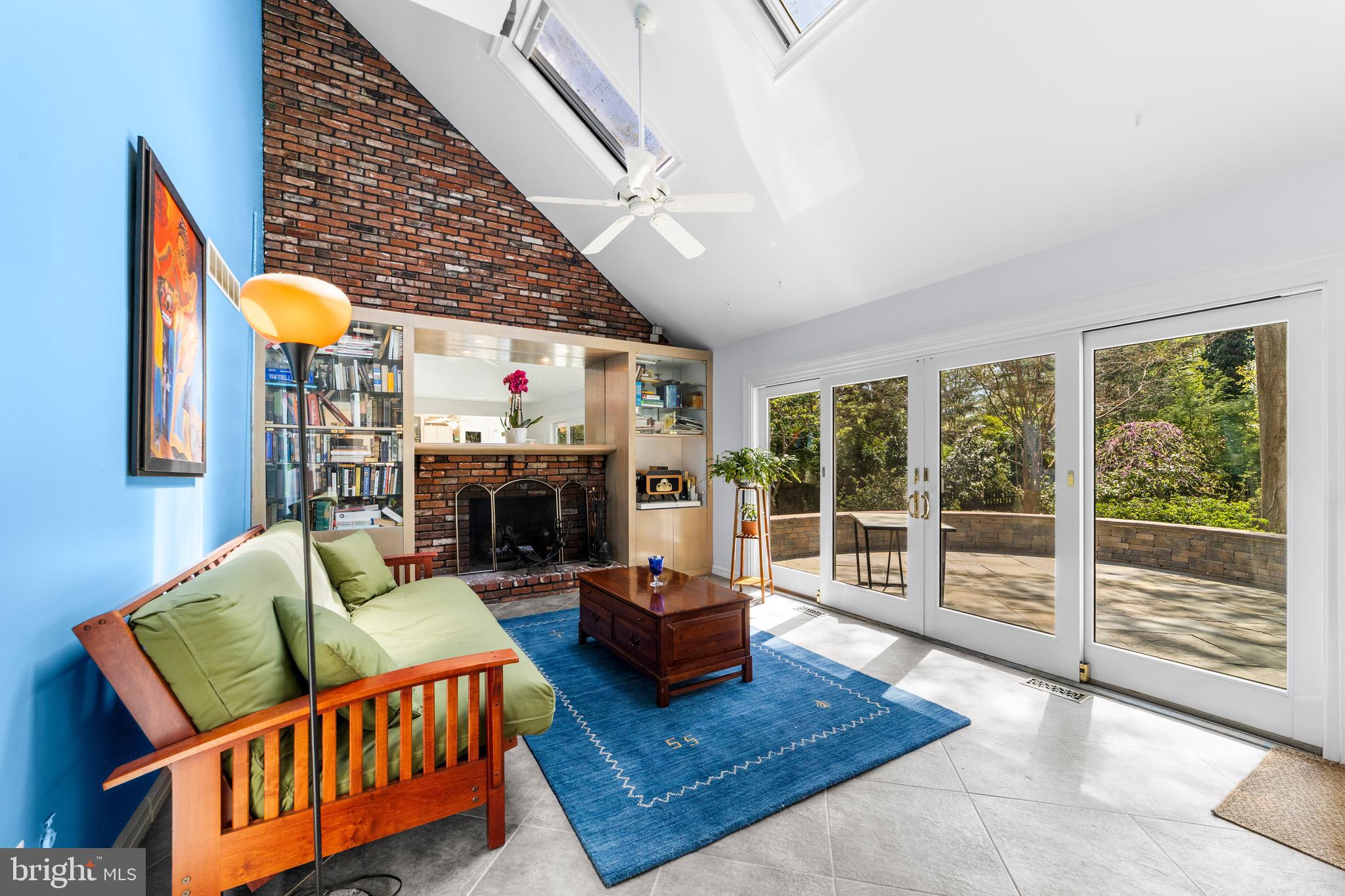 8 Locke Court Ewing, NJ 08628 - Photo 13 of 34